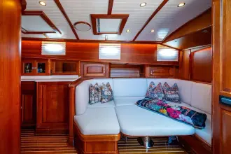 Thumbnail von Hinckley Talaria 55 Flybridge MKII VERA NORTH