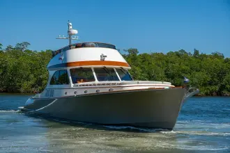 Thumbnail von Hinckley Talaria 55 Flybridge MKII VERA NORTH
