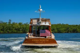 Thumbnail von Hinckley Talaria 55 Flybridge MKII VERA NORTH