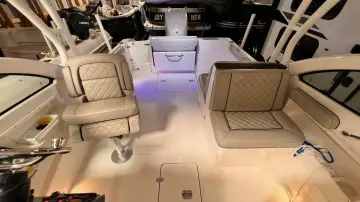 Thumbnail von Pursuit 246 Dual Console