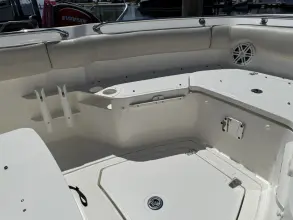 Thumbnail von Boston Whaler 230 Outrage