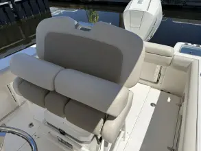 Thumbnail von Boston Whaler 230 Outrage