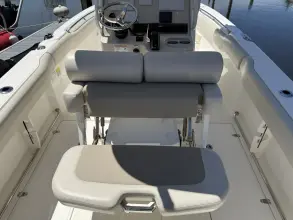 Thumbnail von Boston Whaler 230 Outrage