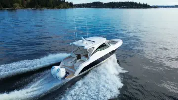 Thumbnail von Tiara Yachts 34LX