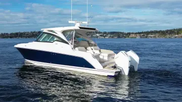 Thumbnail von Tiara Yachts 34LX