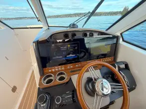 Thumbnail von Tiara Yachts 34LX