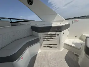 Thumbnail von Sea Ray SLX 310 Außenborder
