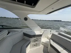 Thumbnail von Sea Ray SLX 310 Außenborder