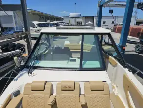 Thumbnail von Sea Ray Sundancer 320 OB
