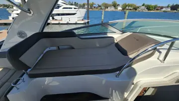 Thumbnail von Sea Ray 350 Sundancer