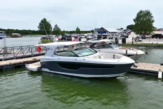 Thumbnail von Cruisers Yachts 38 GLS