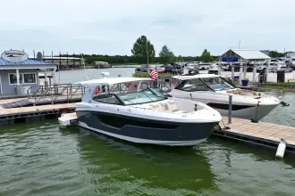 Thumbnail von Cruisers Yachts 38 GLS