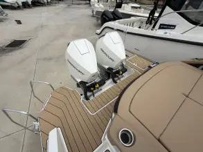 Thumbnail von Sea Ray SLX 310 Außenborder