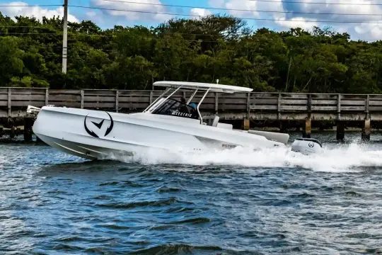 Vision Marine Technologies Sterk 31 Sport WB