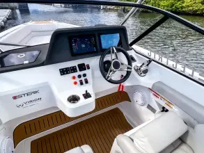 Thumbnail von Vision Marine Technologies Sterk 31 Sport WB