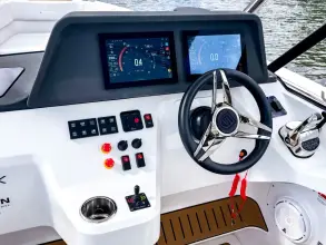 Thumbnail von Vision Marine Technologies Sterk 31 Sport WB