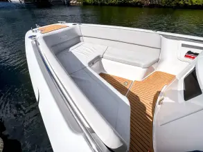 Thumbnail von Vision Marine Technologies Sterk 31 Sport WB