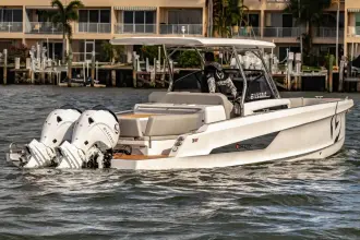 Thumbnail von Vision Marine Technologies Sterk 31 Sport WB