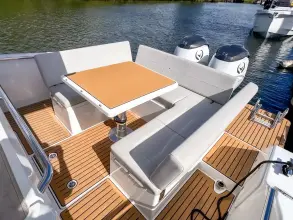 Thumbnail von Vision Marine Technologies Sterk 31 Sport WB
