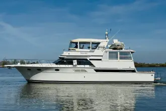 Kalifornian 55 Cockpit Motor Yacht