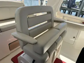Thumbnail von Boston Whaler 350 Realm