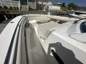 Thumbnail von Boston Whaler 350 Realm