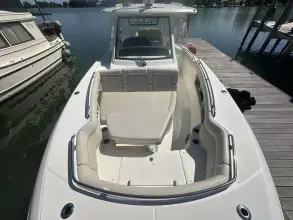 Thumbnail von Boston Whaler 350 Realm