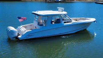 Thumbnail von Boston Whaler 350 Realm