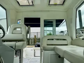 Thumbnail von Boston Whaler 315 Conquest