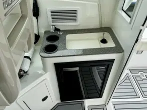 Thumbnail von Boston Whaler 315 Conquest