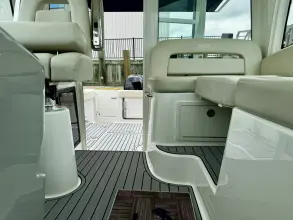Thumbnail von Boston Whaler 315 Conquest