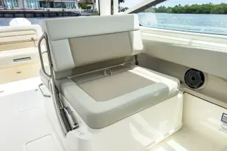 Thumbnail von Boston Whaler 280 Vantage