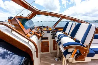 Thumbnail von Hinckley Talaria 38R RASCAL