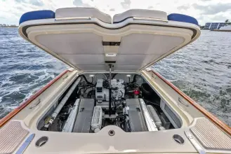 Thumbnail von Hinckley Talaria 38R RASCAL