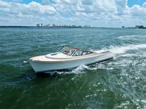 Thumbnail von Hinckley Talaria 38R RASCAL