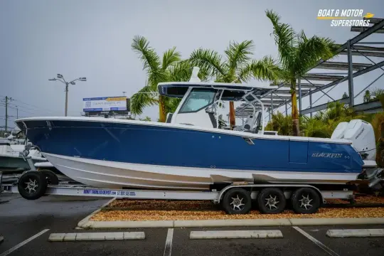 Blackfin 332 CC