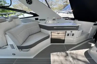 Thumbnail von Sea Ray 320 Sundancer Außenborder