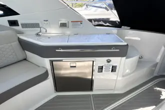 Thumbnail von Sea Ray 320 Sundancer Außenborder