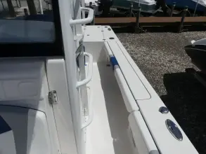Thumbnail von Robalo 246 Cayman Skydeck