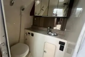 Thumbnail von Cruisers Yachts 350 Express