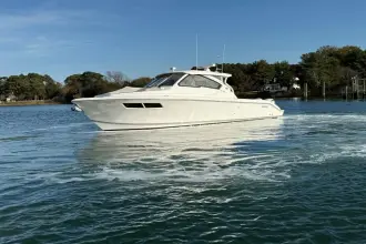 Pursuit DC 365 Dual Console Aquathena