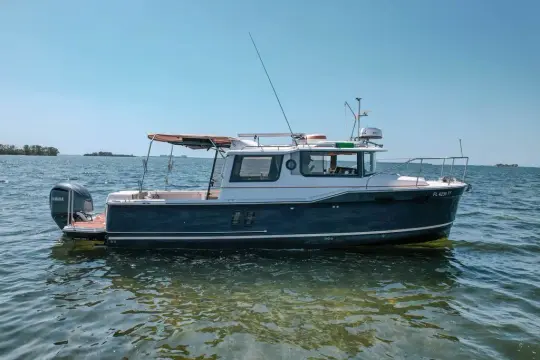 Ranger Tugs R-27