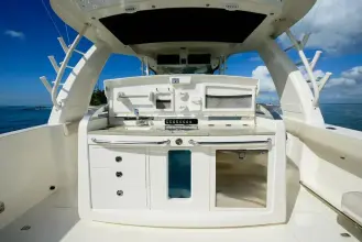 Thumbnail von Boston Whaler 420 Outrage