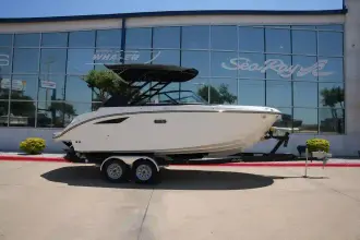 Sea Ray SDX 230