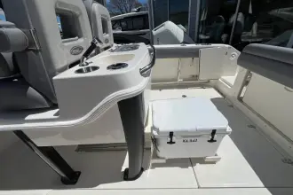 Thumbnail von Boston Whaler 280 Outrage