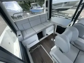Thumbnail von Cruisers Yachts 38 VTR EC