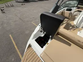Thumbnail von Sea Ray SDX 230 Surf