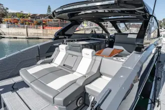 Thumbnail von Cruisers Yachts 42 GLS