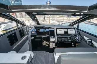 Thumbnail von Cruisers Yachts 42 GLS