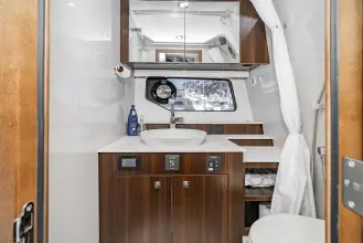 Thumbnail von Cruisers Yachts 42 GLS